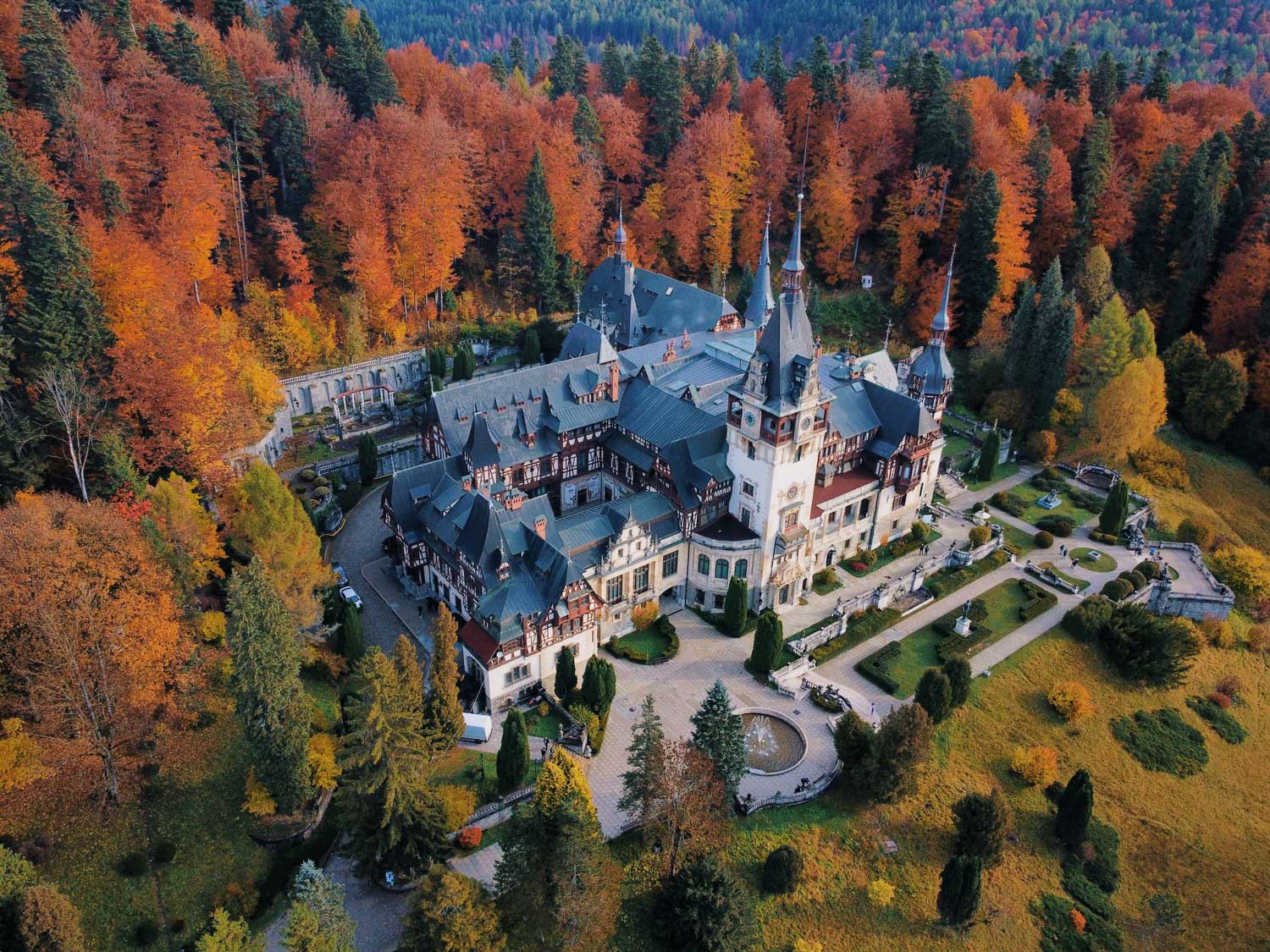 what is the best time to visit romania