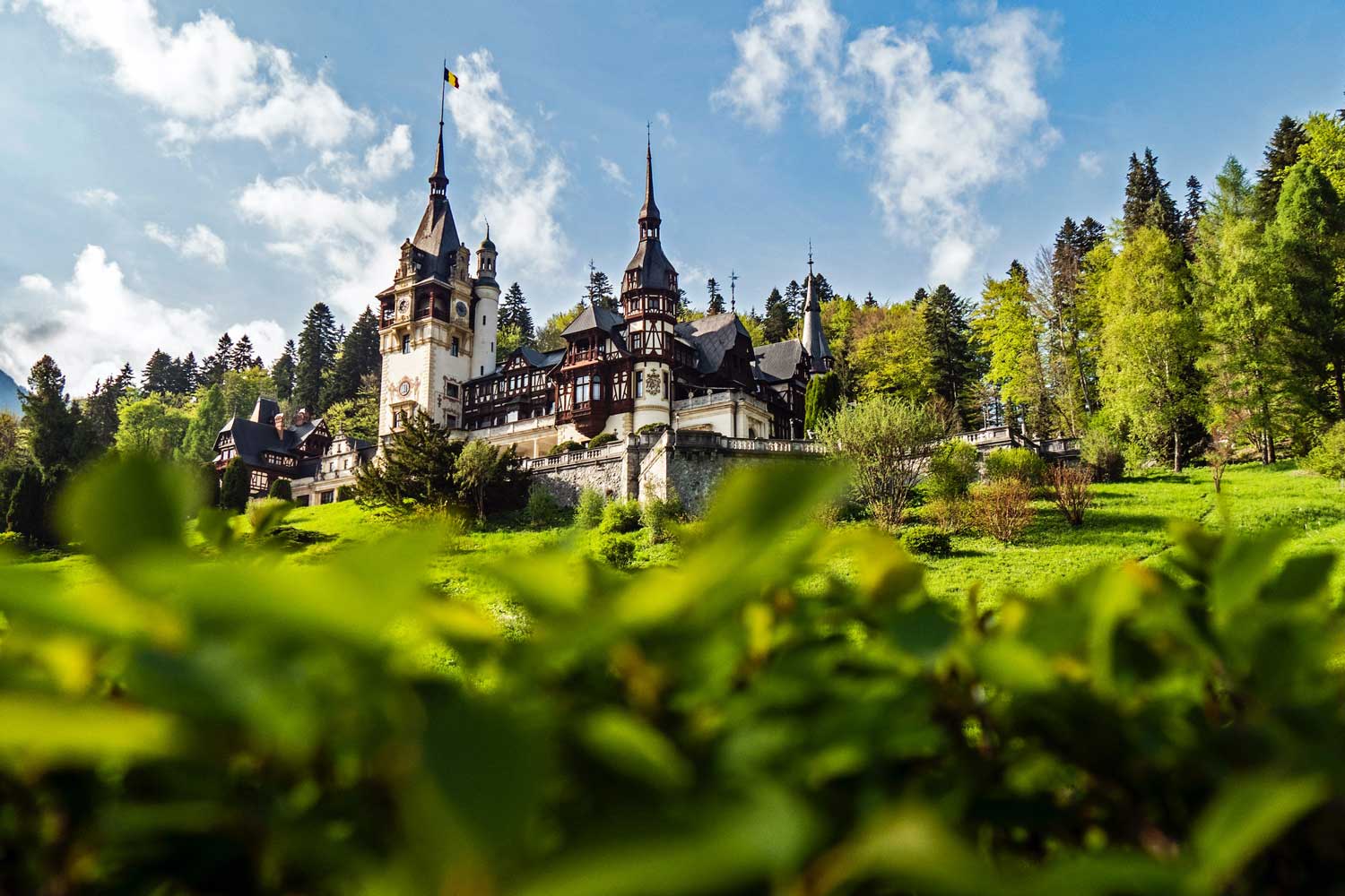 when is summer in romania