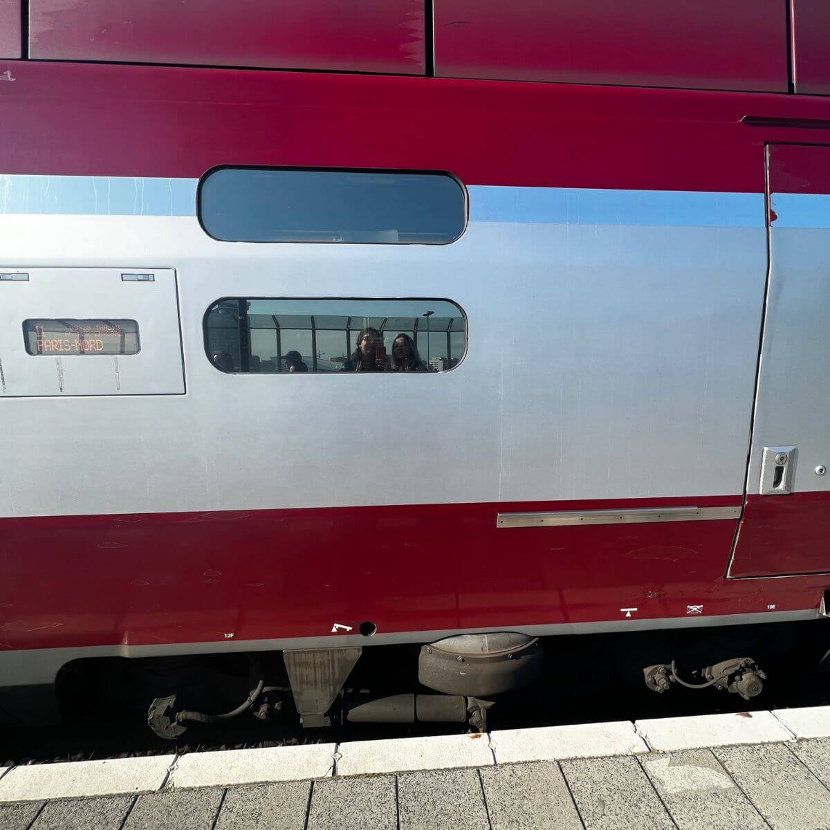 us waiting for thalys train amsterdam centraal